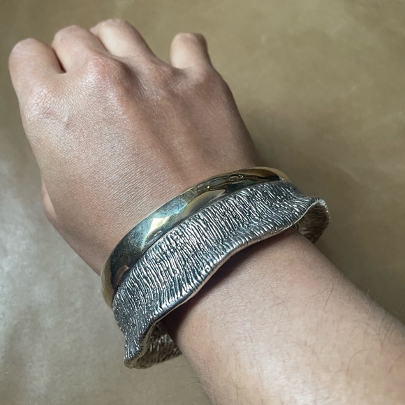 Signed vintage Lebitski 925 Sterling silver textured bangle cuff bracelet wave - Picture 3 of 10